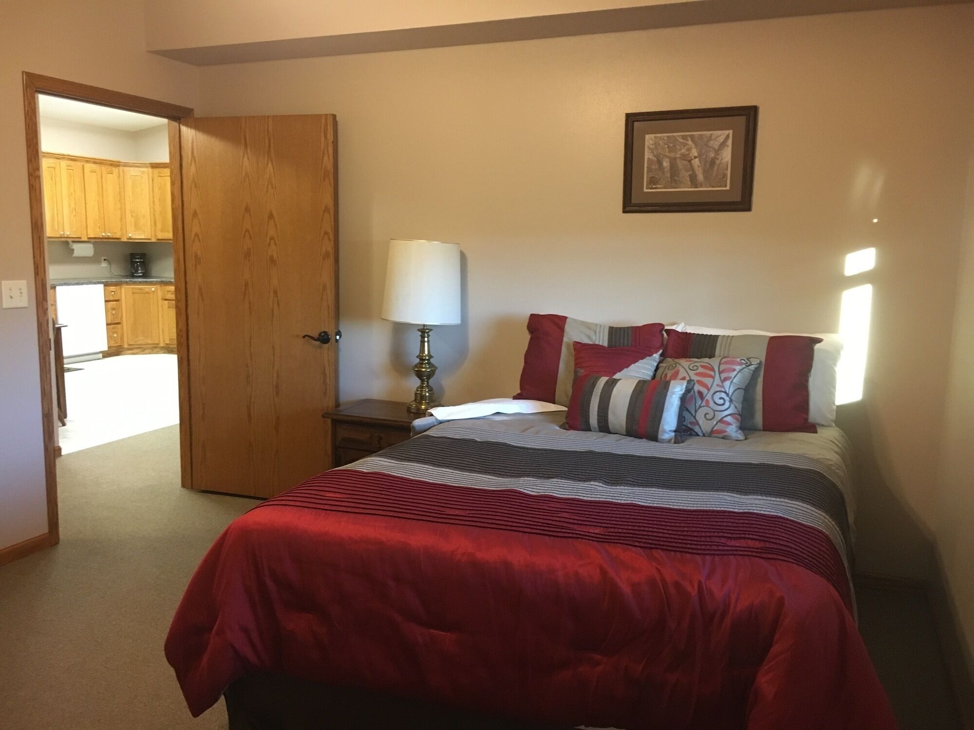 3 makuuhuonetta, silitysrauta/-lauta, Wi-Fi, vuodevaatteet