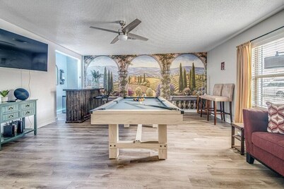 Taste of Tuscany - Hot Tub, Fire Pit & Pool Table