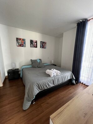 2 Schlafzimmer, Bügeleisen/Bügelbrett, kostenloses WLAN, Bettwäsche