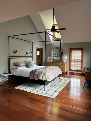 4 bedrooms, WiFi, bed sheets