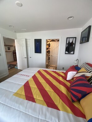 1 bedroom, desk, free WiFi, bed sheets
