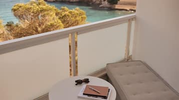 Deluxe Room, 1 Katil Raja (King), Sea View | Teres/patio