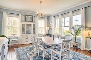 Dining - Family-Friendly Savannah Vacation Rental w/ Decks! (Savannah)