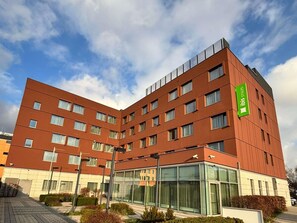 Exterior - Ibis Styles Warszawa Airport (Warsaw)
