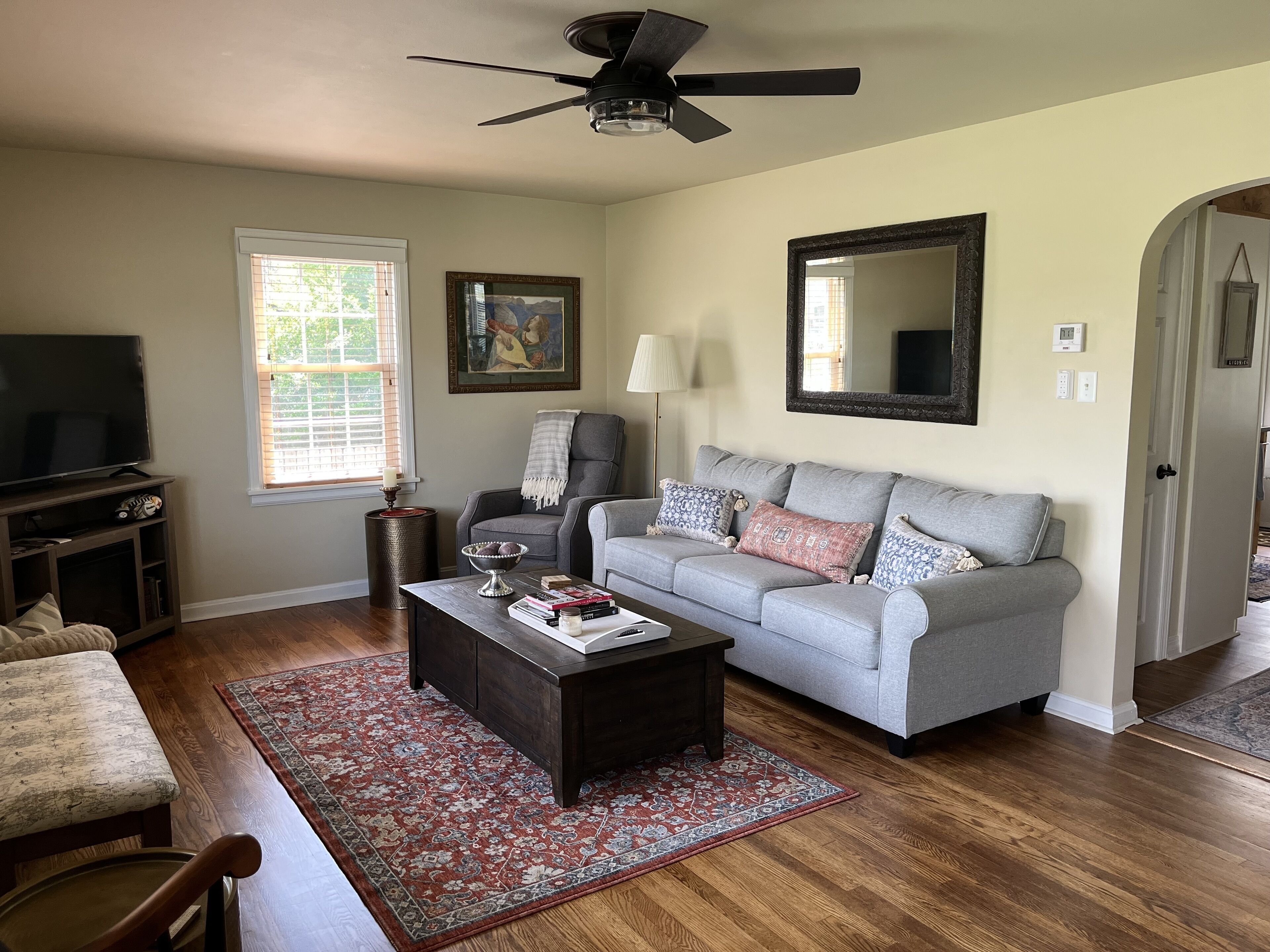 Sycamore, Cozy get a way! Newly renovated on a private, streamside lot.  