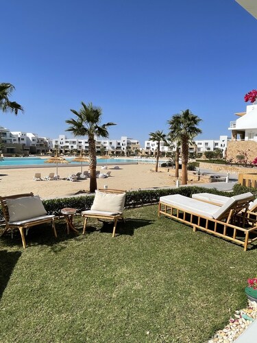 Lovely unit ground at Swanlake el Gouna
