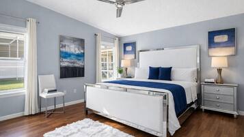 5 habitaciones, escritorio y tabla de planchar con plancha