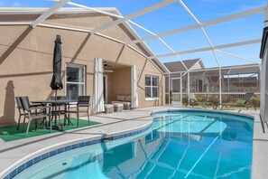 Et oppvarmet basseng