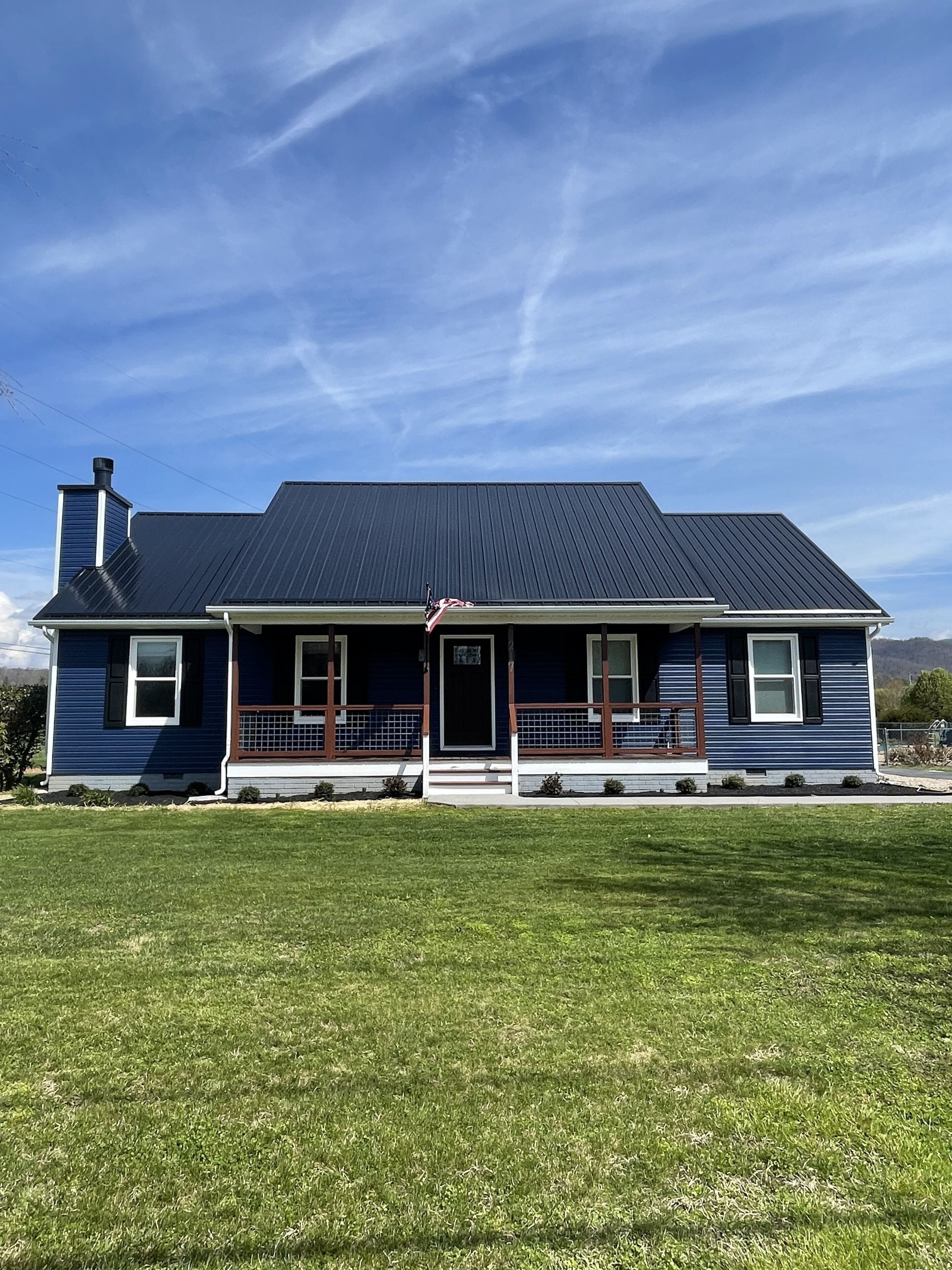 Beautiful Waterfront Home on Watauga River