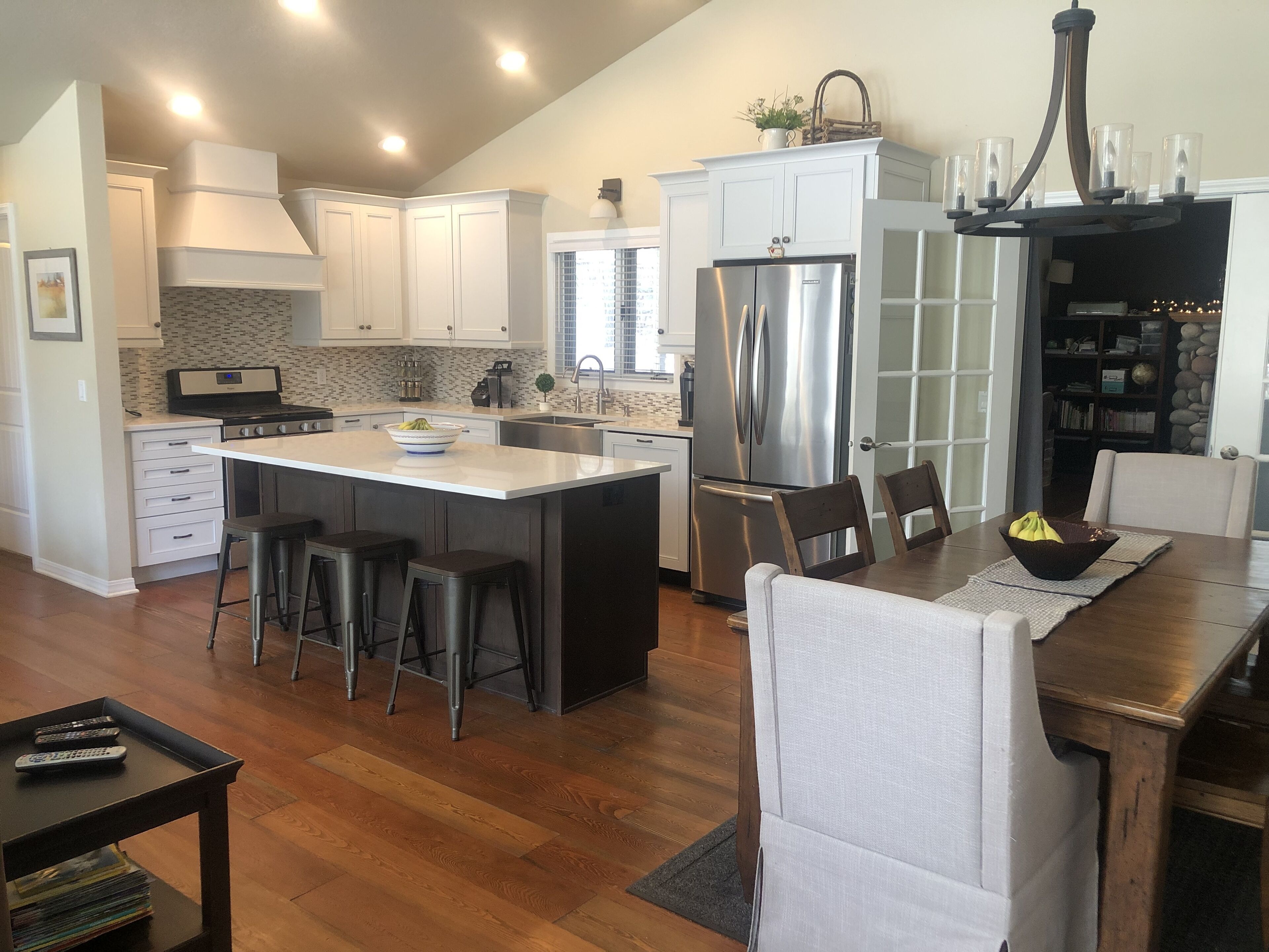 Perfect for the whole family, Central AC, Hot Tub, Sleeps 10, No stairs 