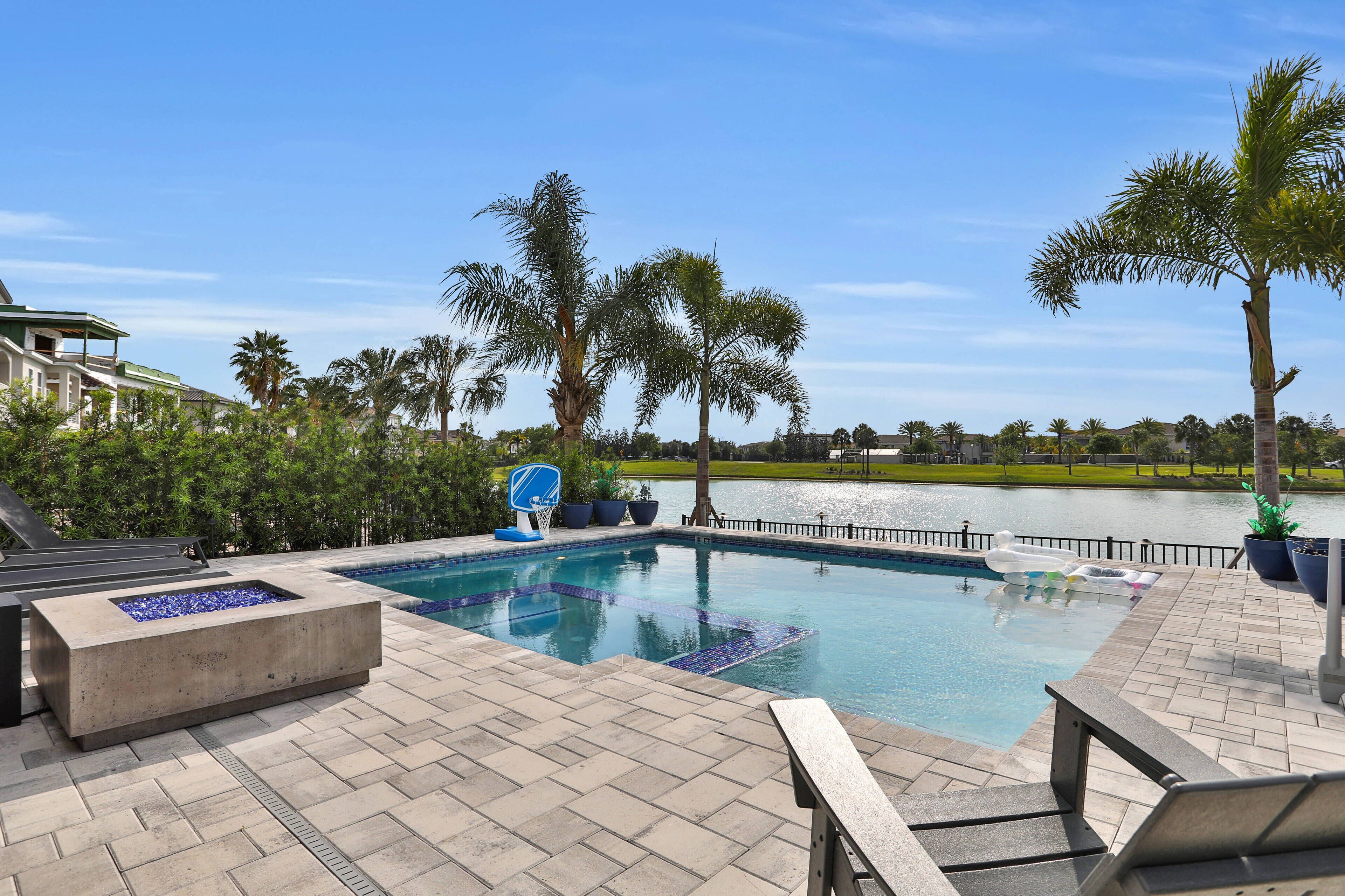 Lake View Luxury Reunion Home