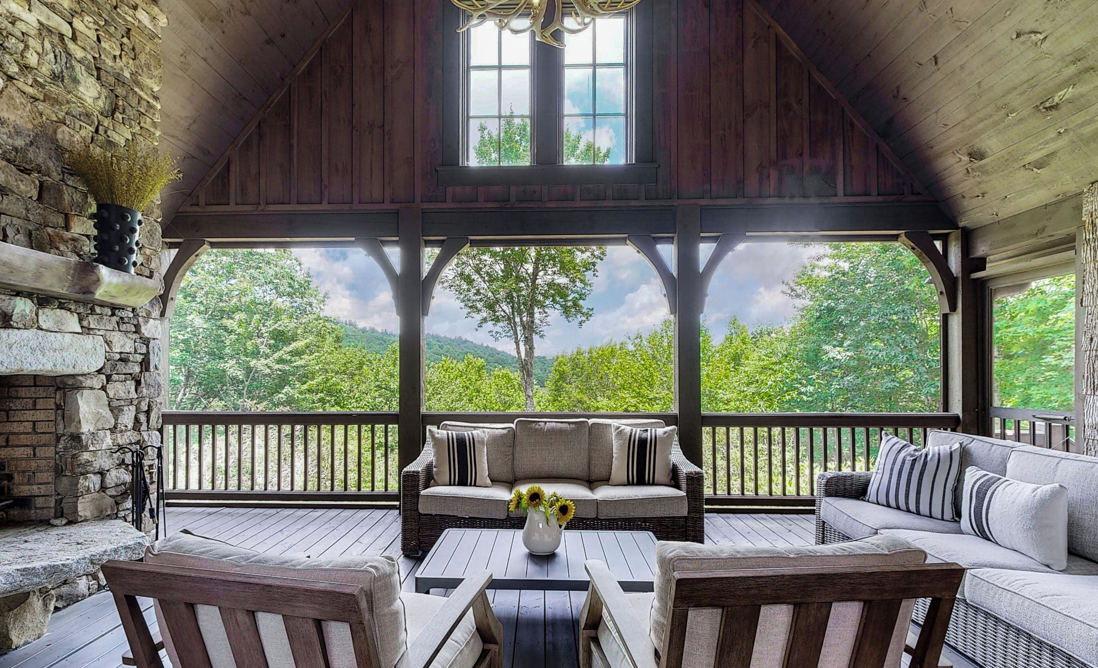 Smart-TV, peis og bordtennis