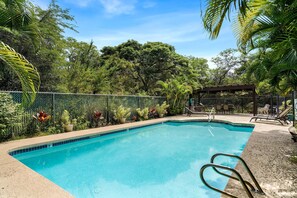 Condo, varias camas (Kona Palms#201) | Alberca
