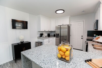 Look no further! Beautiful 4 Bed 2 Bath Ranch in Hampton, VA. 