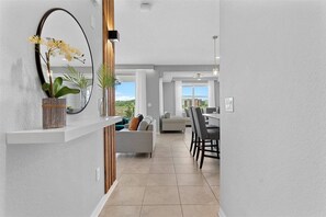 Interior - 2 Bedroom / 2 Bathroom Storey Lake (4721-203 CT) (Kissimmee)