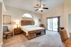 3 bedrooms, desk, iron/ironing board, Internet - Lake Havasu City Escape w/ Pool, Patio & Grill! (Lake Havasu City)