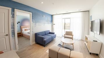 Deluxe Apartment | Living area