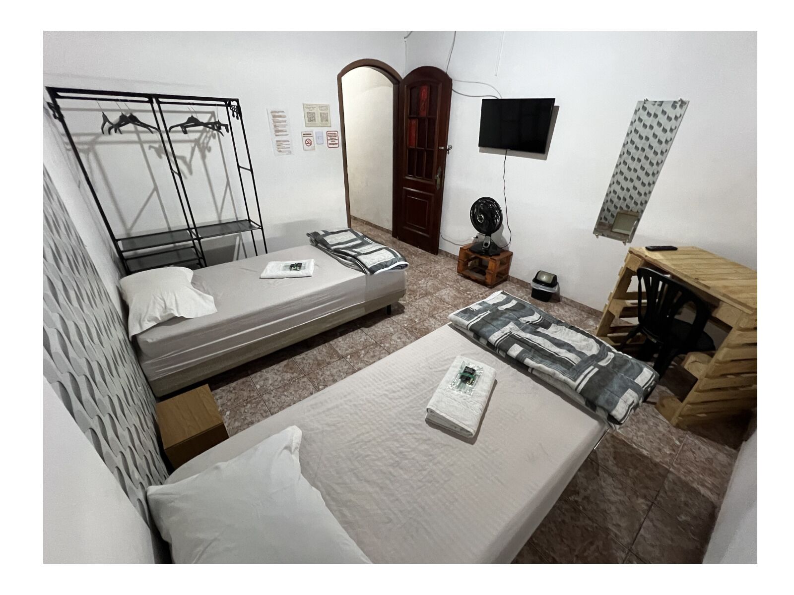 Comfort Triple Room, 1 Bedroom, Housekeeping, City View | Down duvets, iron/ironing board, free WiFi, bed sheets