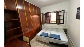 Daunenbettdecken, Bügeleisen/Bügelbrett, kostenloses WLAN, Bettwäsche