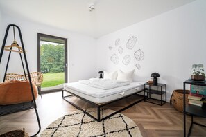 2 Schlafzimmer, Reisekinderbett, kostenloses WLAN