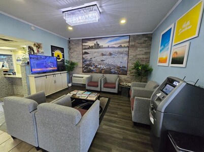 Travelodge by Wyndham Livonia/Canton/Novi Detroit Area