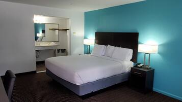 Desk, rollaway beds, bed sheets