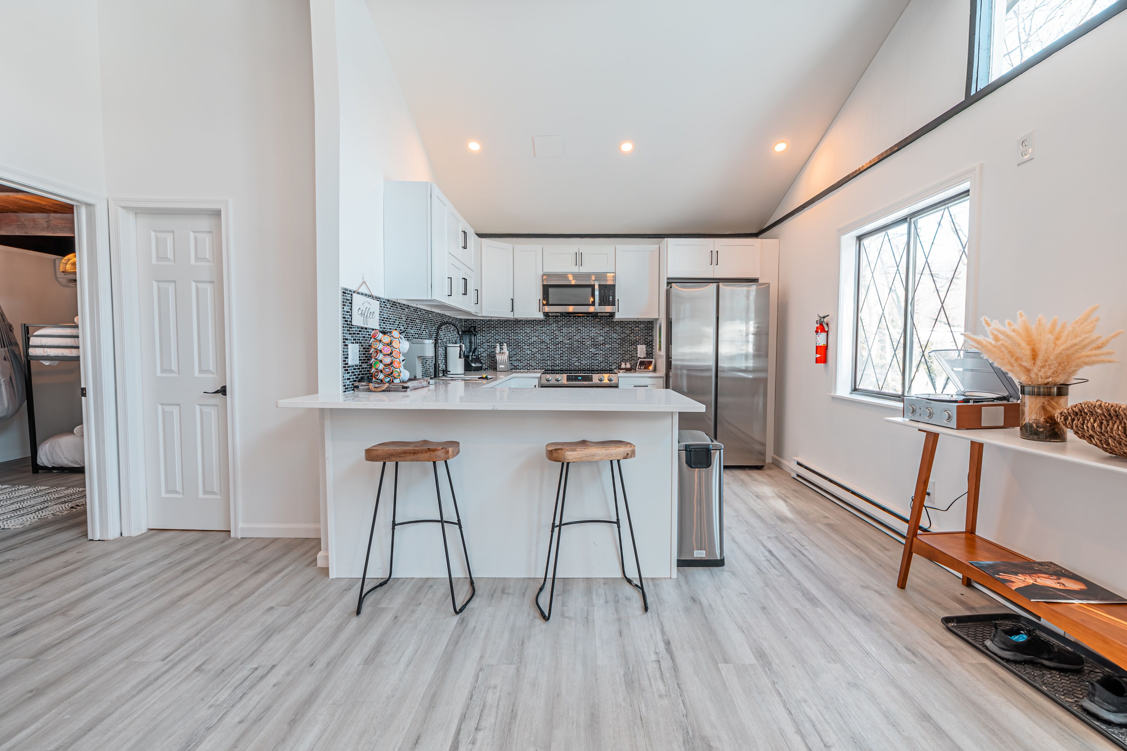 The Peak - A Luxury Retreat! Game room, Firepit!