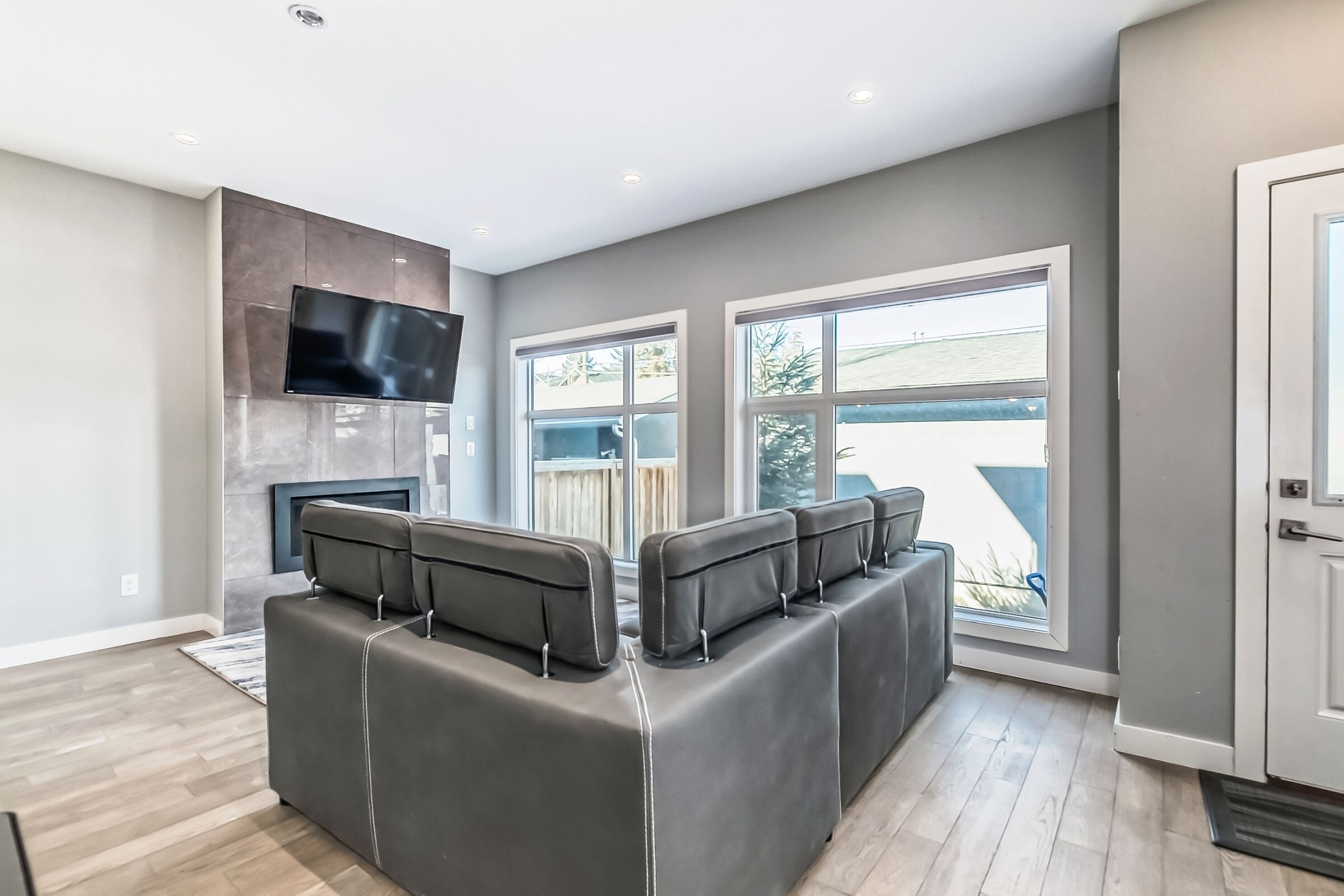 Posh Oasis in Kesington