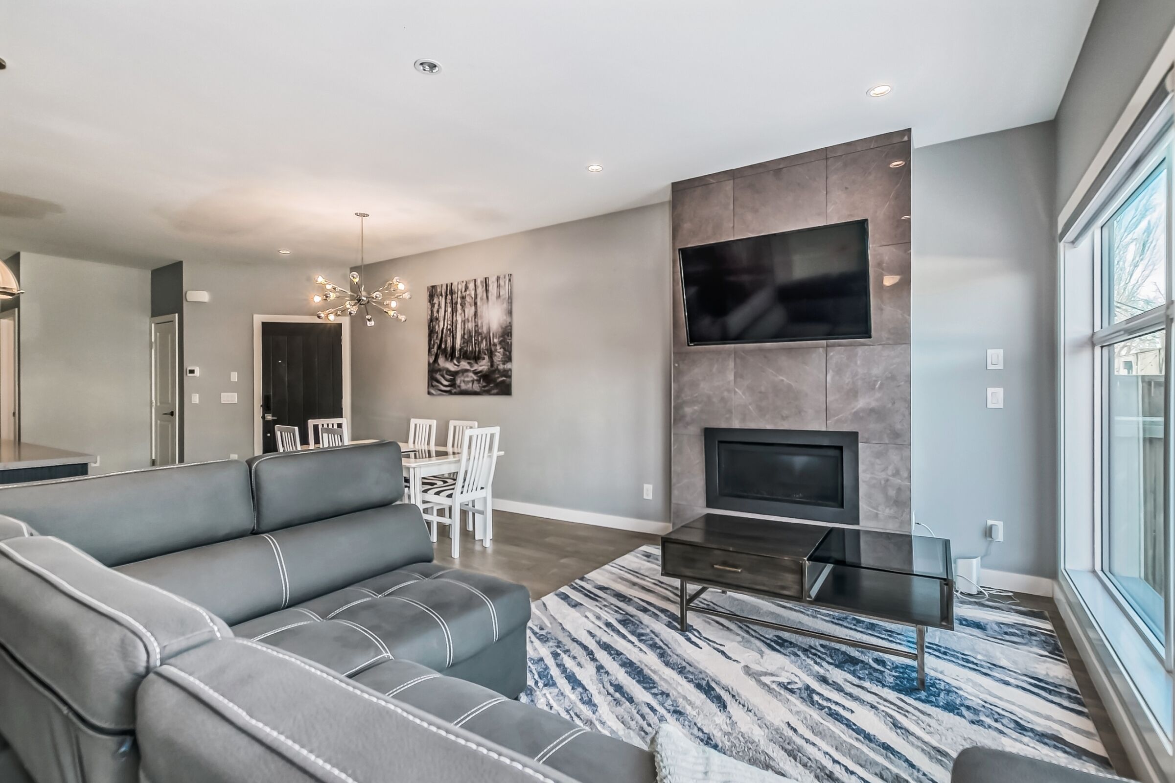 Posh Oasis in Kesington