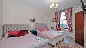 9 bedrooms, iron/ironing board, free WiFi, bed sheets