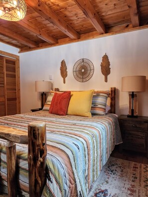 3 chambres, fer et planche à repasser, Wi-Fi gratuit, draps fournis