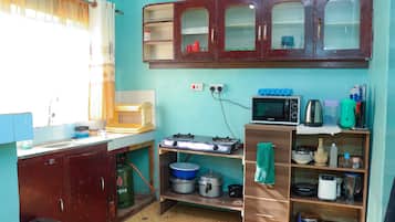 Family Room | Private kitchen | Fridge, microwave, dining tables