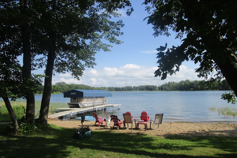 New! Acorn Lake 4 Bedroom Home