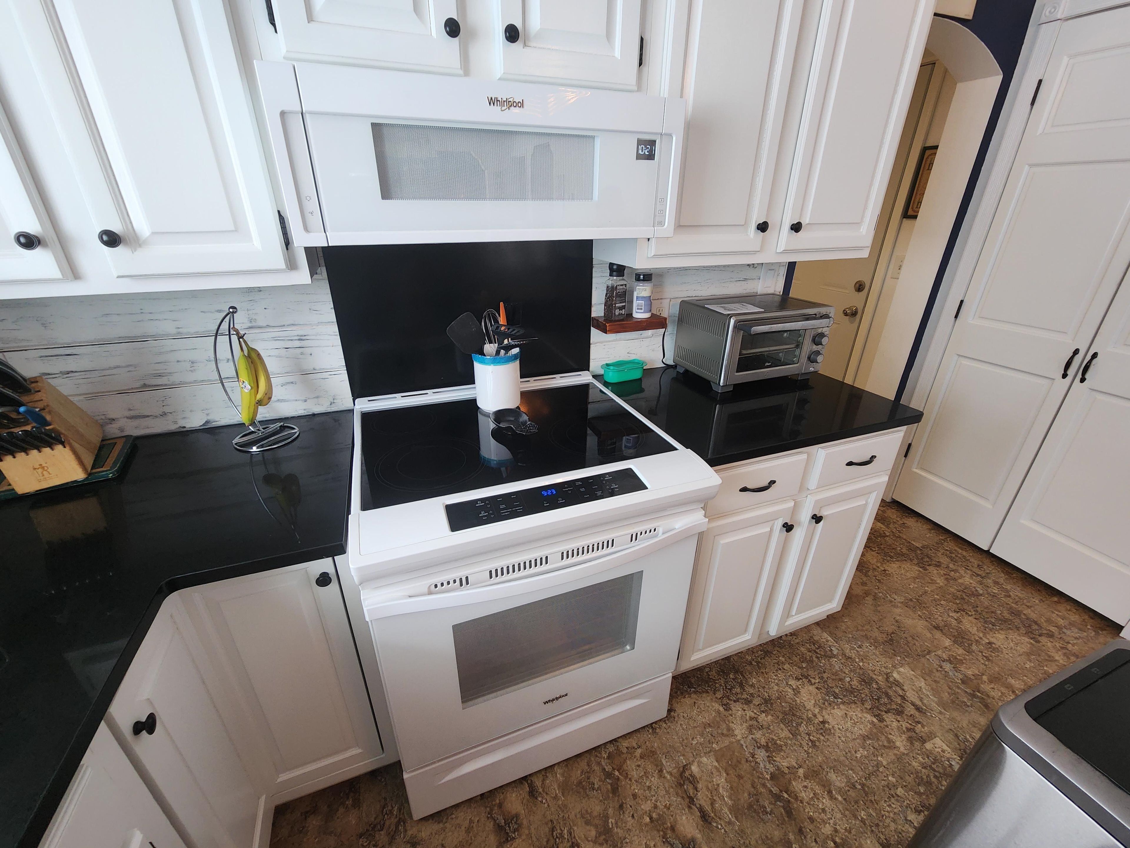 New! Acorn Lake 4 Bedroom Home