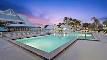 Outdoor pool, a heated pool