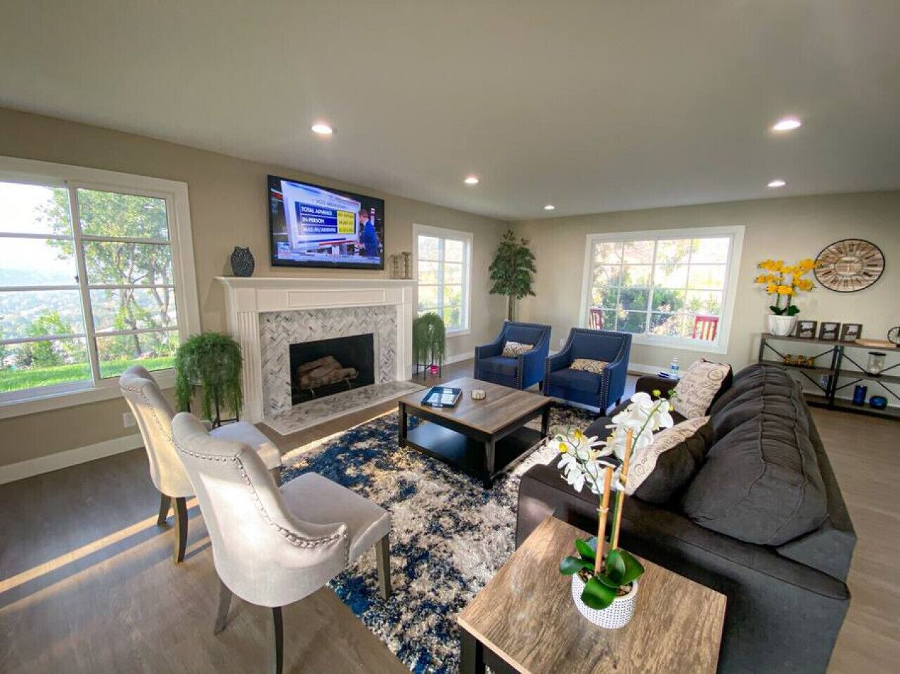 Glendale Hills LUXURY with 360 degree VIEWS!