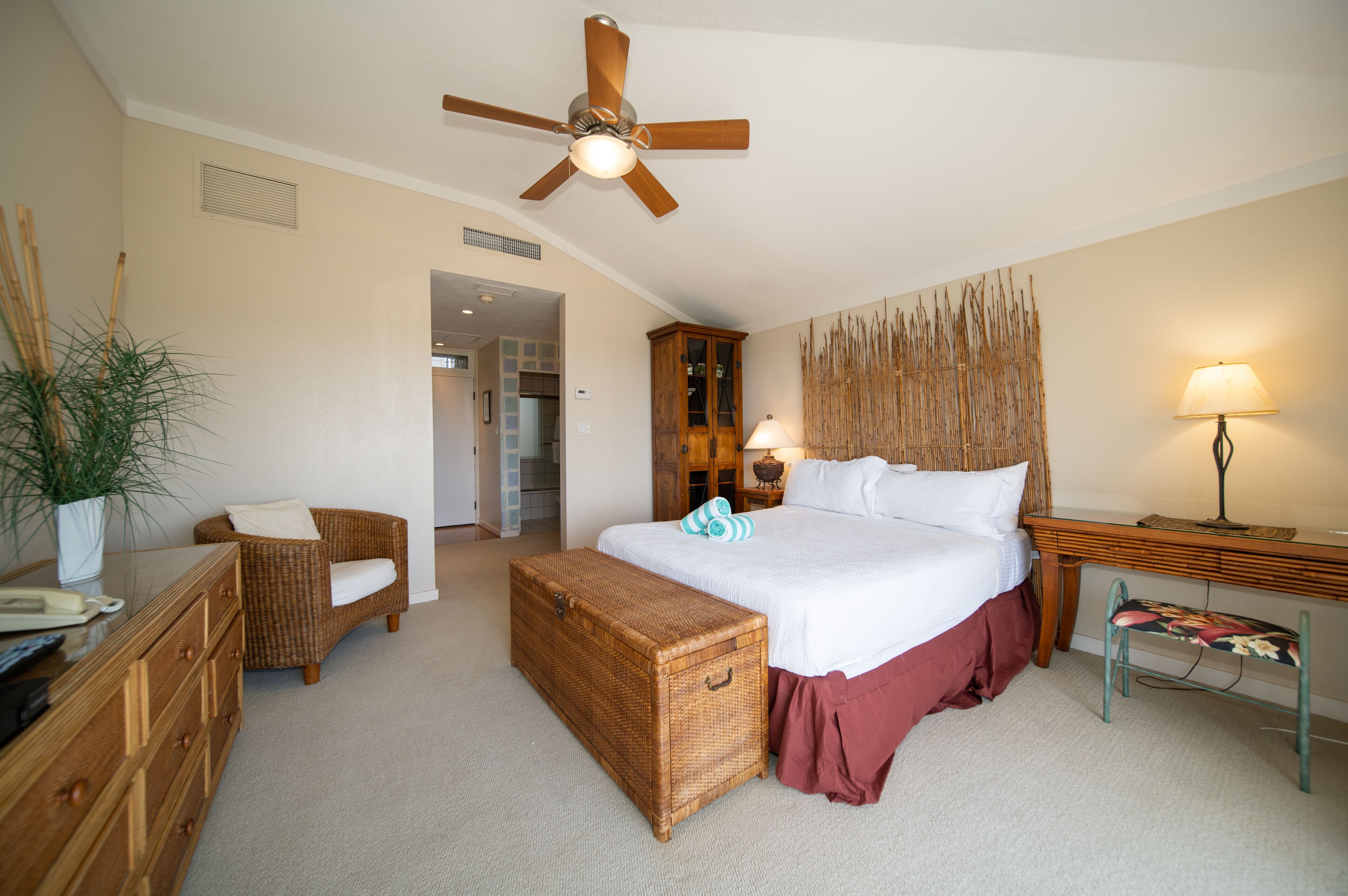 Kapalua 2 Bedroom Golf Villas Gold Partial Ocean View