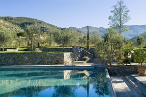 A heated pool - Villa Leccino in most Exclusive Borgo in Tuscany (Pian di Sco)