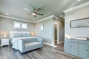 5 chambres, fer et planche à repasser, lit de bébé portatif, Wi-Fi