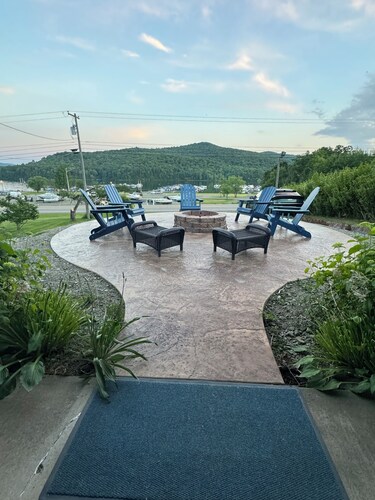 Cabin directly across from Kinzua Lake & Onoville Marina