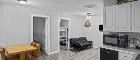 Duplex | Free WiFi, bed sheets