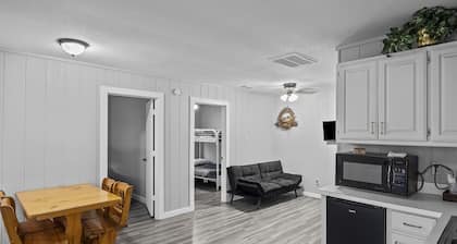 Axtons Bass City Lake Front Resort