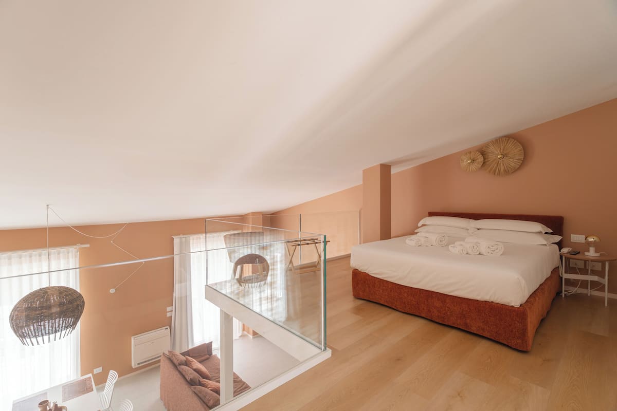 Appartement Confort, vue partielle sur la mer