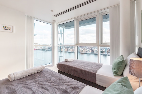 2 bedrooms, WiFi, bed sheets