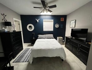 1 chambre, literie fournie