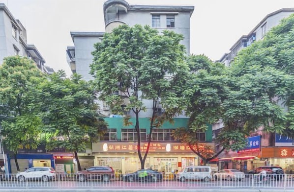 Exterior - Jiahua Business Hotel (Guangzhou North Railway Station Huacheng Road Subway Station) (Guangzhou)