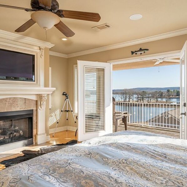 2 chambres, matelas mémoire de forme, fer et planche à repasser