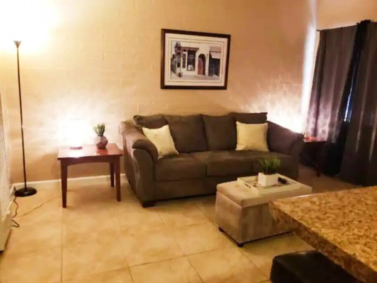 Dainty Dwelling Right Found in Midtown Tucson