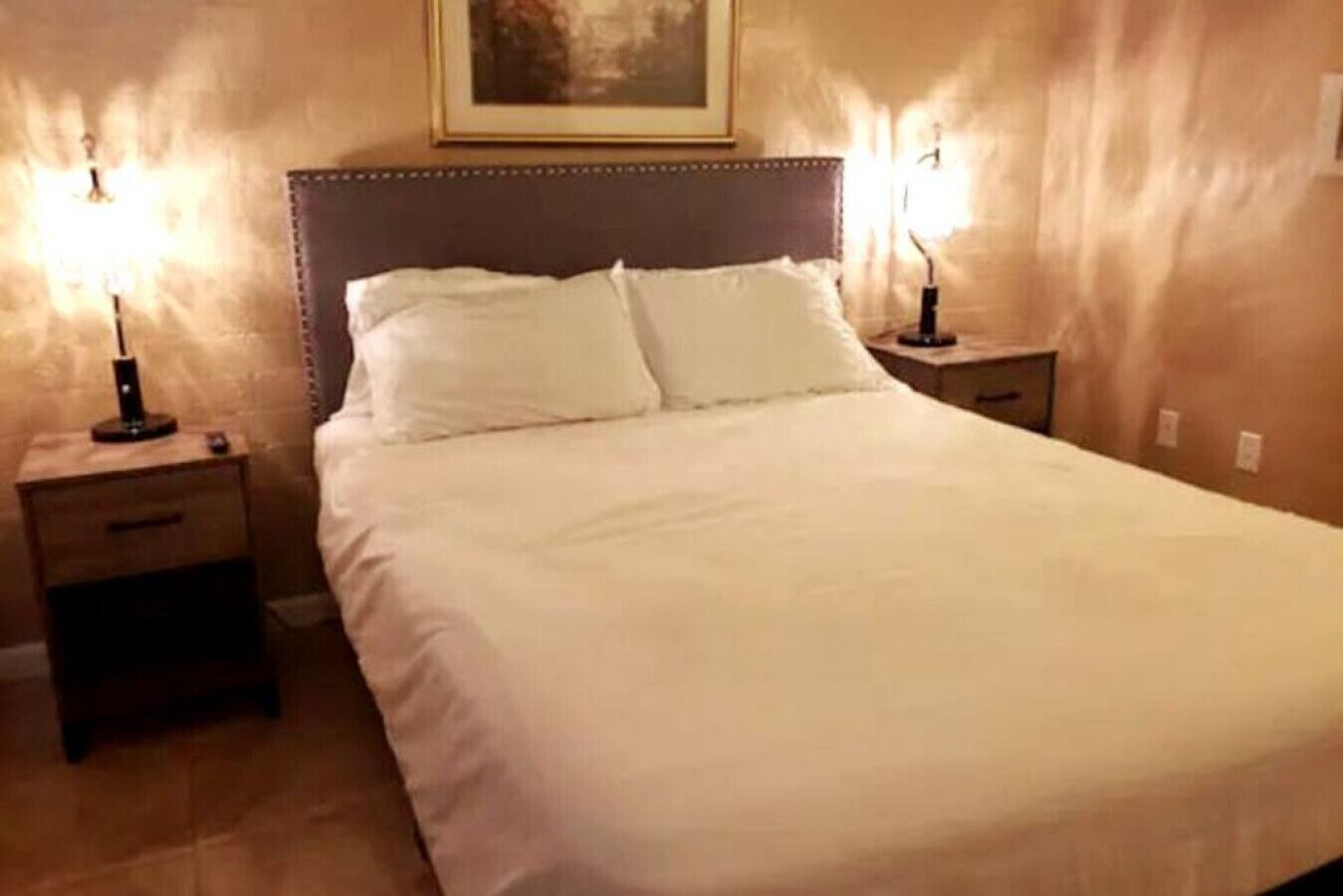 Bellevue H · Hearty Homestay Located Here in Midtown Tucson!