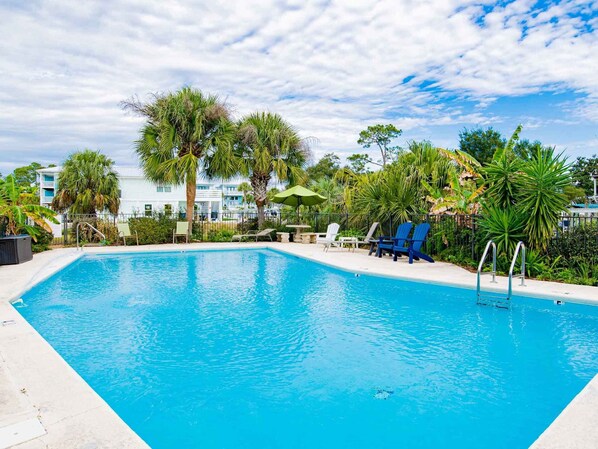 Pool - Turtle Creek #A by Southern Vacation Rentals (Orange Beach)